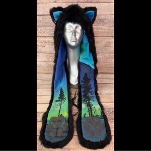Blackmilk Aurora Spirithood